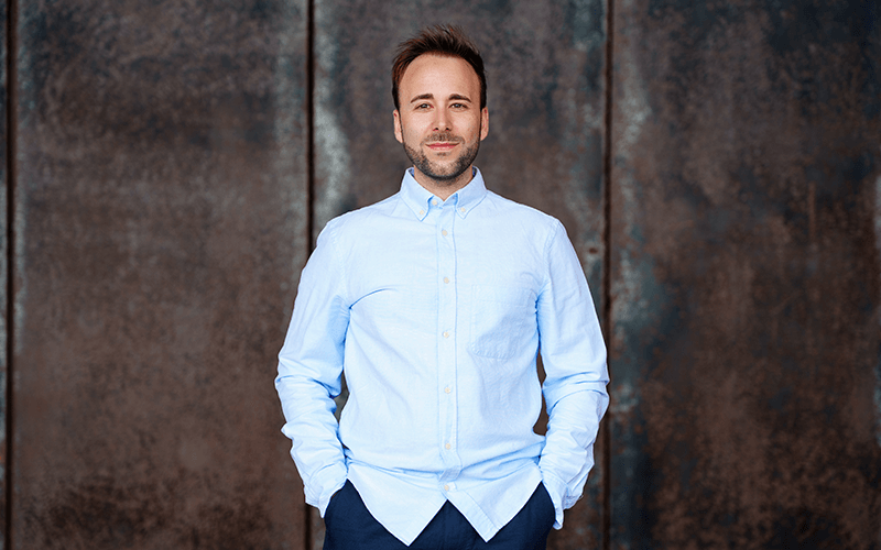 Mobile Hero Victor Hernandez